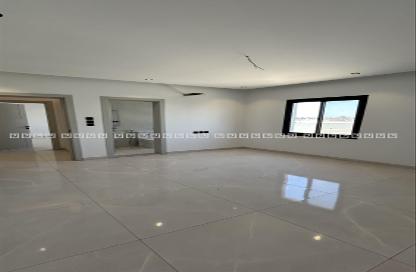 Apartment - 5 Bedrooms - 4 Bathrooms for sale in An Nuzhah - Jeddah - Makkah Al Mukarramah Apartment - 5 Bedrooms - 4 Bathrooms for sale in An Nuzhah - Jeddah - Makkah Al Mukarramah