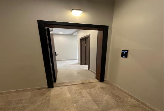 258711 - Property Image 3