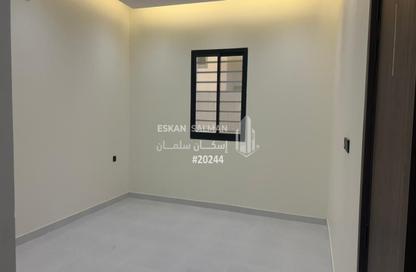 طابق كامل - 6 غرف نوم - 4 حمامات للبيع في النور - خميس مشيط - عسير