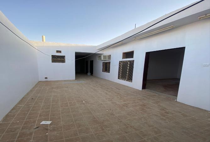 258177 - Property Image 2