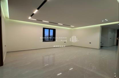 Apartment - 4 Bedrooms - 3 Bathrooms for sale in Al Janadriyah - Riyadh - Ar Riyadh
