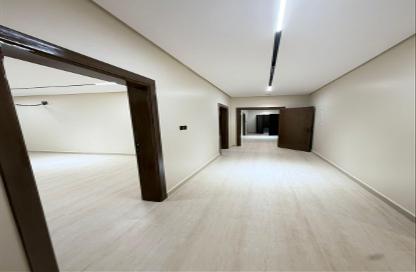 Apartment - 4 Bedrooms - 1 Bathroom for rent in Qurtubah - Riyadh - Ar Riyadh