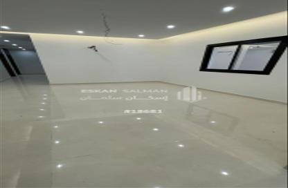 Full Floor - 5 Bedrooms - 4 Bathrooms for sale in Shizat - Al Madinah Al Munawwarah - Al Madinah Al Munawwarah