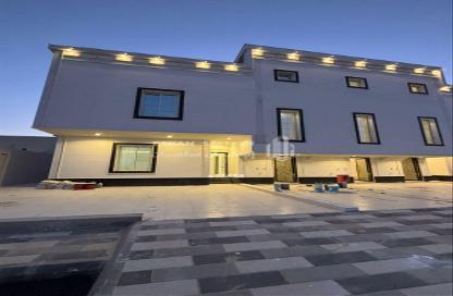 Apartment - 5 Bedrooms - 4 Bathrooms for sale in العزيزية - Al Jubail - Eastern