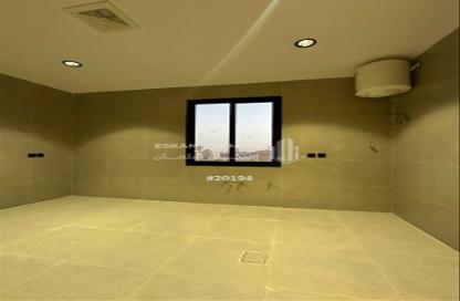 Apartment - 4 Bedrooms - 3 Bathrooms for sale in Al Janadriyah - Riyadh - Ar Riyadh