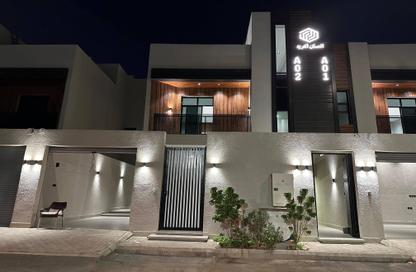 Villa - 5 Bedrooms - 5 Bathrooms for sale in Al Munisiyah - Riyadh - Ar Riyadh