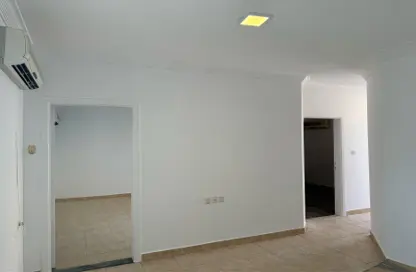 Apartment - 3 Bedrooms - 2 Bathrooms for rent in Al Muruj - Riyadh - Ar Riyadh