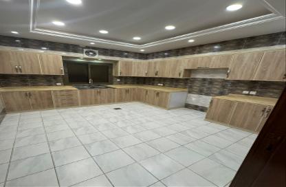 Apartment - 4 Bedrooms - 3 Bathrooms for rent in Abhur Ash Shamaliyah - Jeddah - Makkah Al Mukarramah