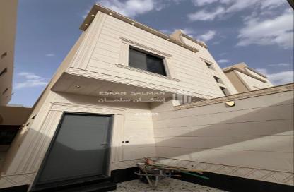 طابق كامل - 6 غرف نوم - 4 حمامات للبيع في القادسية - الرياض - الرياض