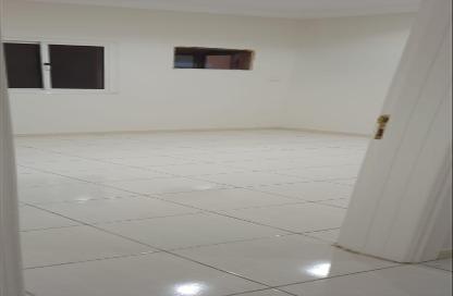 Apartment - 4 Bedrooms - 2 Bathrooms for rent in Mishrifah - Jeddah - Makkah Al Mukarramah