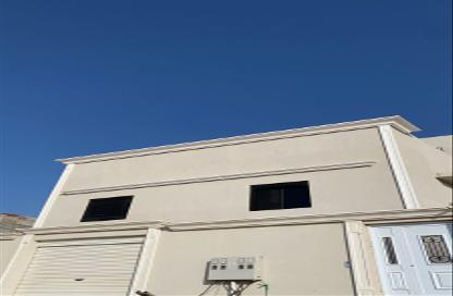 Apartment - 3 Bedrooms - 2 Bathrooms for rent in Al Buhirat - Jeddah - Makkah Al Mukarramah