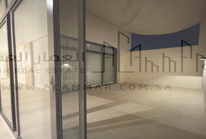 258902 - Property Image 2