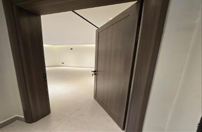 Full Floor - 5 Bedrooms - 3 Bathrooms for sale in Ar Rimal - Riyadh - Ar Riyadh
