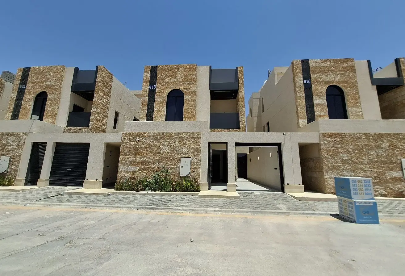 52200749 - Property Main Image