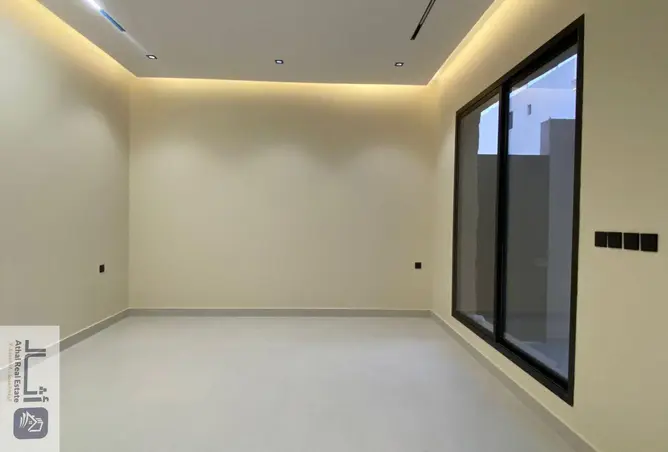 52086059 - Property Image 3