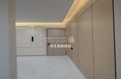 Apartment - 6 Bedrooms - 4 Bathrooms for sale in قرطبة - Al Jubail - Eastern