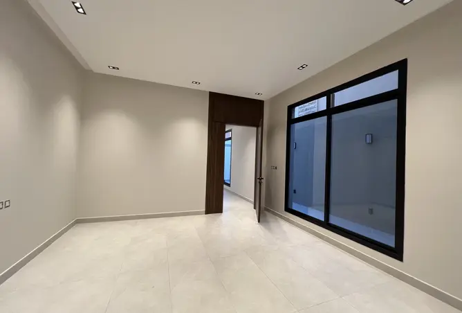 52305737 - Property Image 3