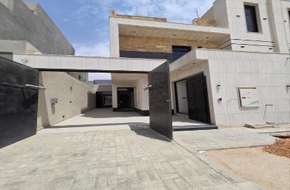 Full Floor - 5 Bedrooms - 4 Bathrooms for sale in Ar Rimal - Riyadh - Ar Riyadh Full Floor - 5 Bedrooms - 4 Bathrooms for sale in Ar Rimal - Riyadh - Ar Riyadh
