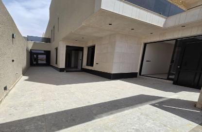 Full Floor - 5 Bedrooms - 4 Bathrooms for sale in Ar Rimal - Riyadh - Ar Riyadh Full Floor - 5 Bedrooms - 4 Bathrooms for sale in Ar Rimal - Riyadh - Ar Riyadh