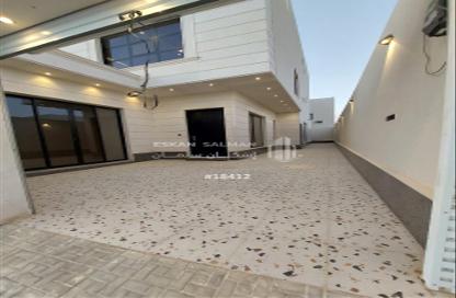 Apartment - 5 Bedrooms - 5 Bathrooms for sale in Al Janadriyah - Riyadh - Ar Riyadh Apartment - 5 Bedrooms - 5 Bathrooms for sale in Al Janadriyah - Riyadh - Ar Riyadh