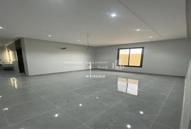 51004390 - Property Image 2