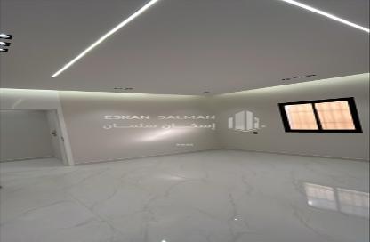 Apartment - 7+ Bedrooms - 5 Bathrooms for sale in غرناطة - Al Muzahimiyah - Ar Riyadh