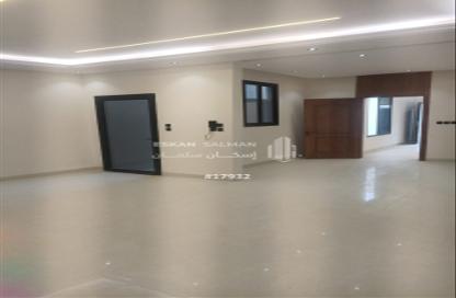 طابق كامل - 6 غرف نوم - 3 حمامات للبيع في الجنادرية - الرياض - الرياض