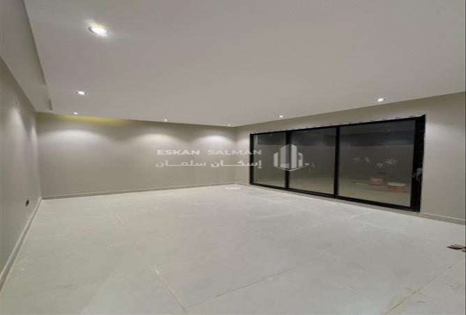 2OseIyb46a0 - Property Image 3