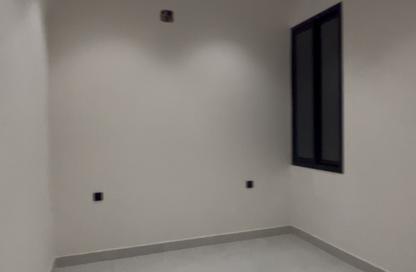 Full Floor - 4 Bedrooms - 3 Bathrooms for sale in Al Maizialah - Riyadh - Ar Riyadh