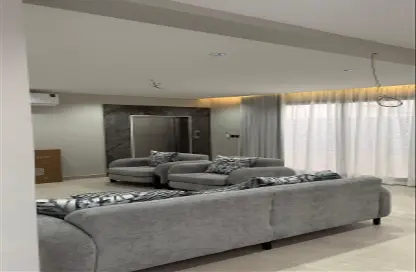 Apartment - 2 Bedrooms - 3 Bathrooms for rent in Al Munisiyah - Riyadh - Ar Riyadh