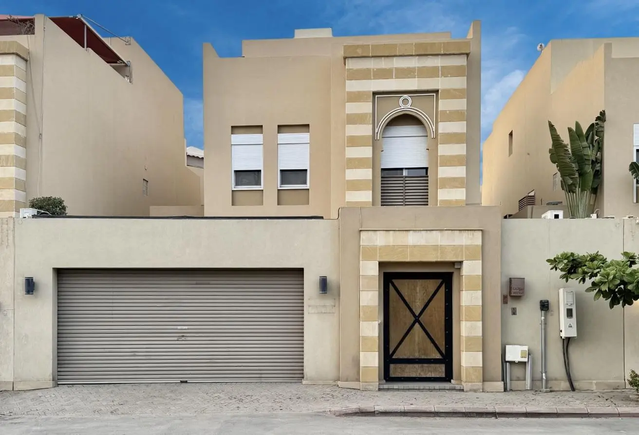 52185125 - Property Main Image
