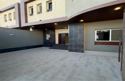 Villa - 6 Bedrooms - 4 Bathrooms for rent in Az Zomorod - Jeddah - Makkah Al Mukarramah