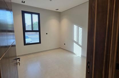 Apartment - 4 Bedrooms - 3 Bathrooms for sale in Al Munisiyah - Riyadh - Ar Riyadh
