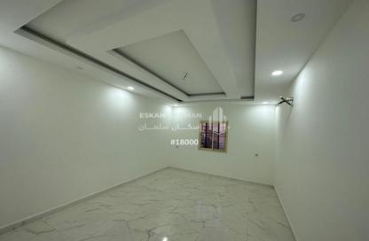 Apartment - 5 Bedrooms - 3 Bathrooms for sale in الحمراء - Al Jubail - Eastern Apartment - 5 Bedrooms - 3 Bathrooms for sale in الحمراء - Al Jubail - Eastern
