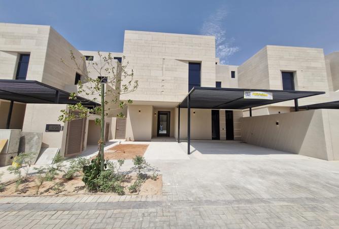 52117739 - Property Main Image