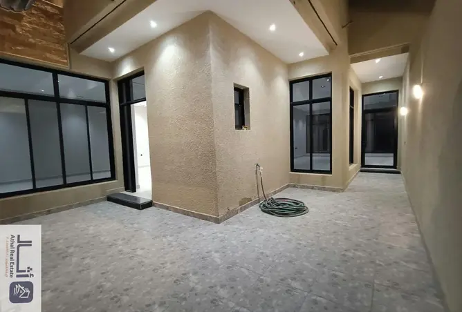 52289497 - Property Image 2