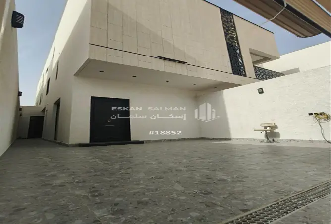 51004428 - Property Image 3