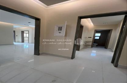 Apartment - 4 Bedrooms - 3 Bathrooms for sale in Al Janadriyah - Riyadh - Ar Riyadh Apartment - 4 Bedrooms - 3 Bathrooms for sale in Al Janadriyah - Riyadh - Ar Riyadh