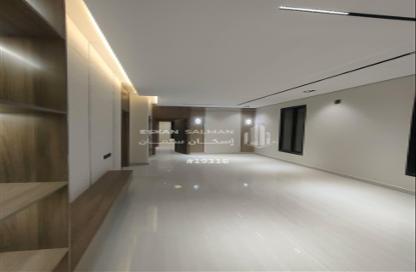 Apartment - 2 Bedrooms - 2 Bathrooms for sale in Al Janadriyah - Riyadh - Ar Riyadh