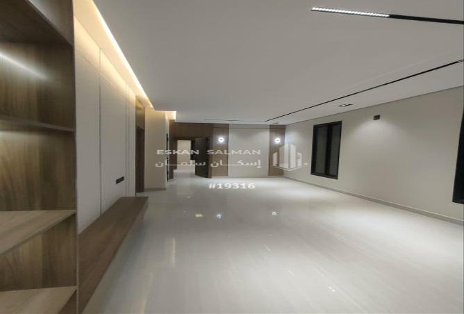 51168609 - Property Image 2