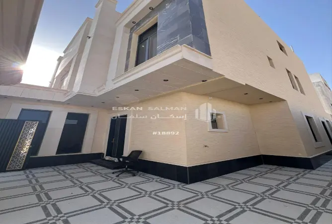 51004444 - Property Image 2