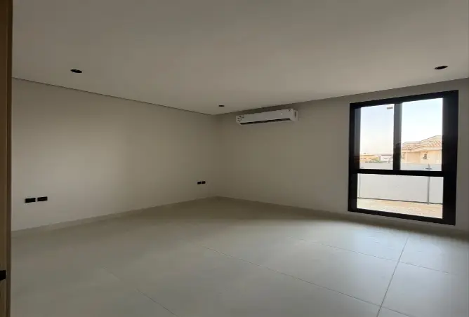 52279699 - Property Image 3