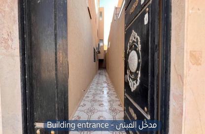 شقة - 3 غرف نوم - 2 حمامات للايجار في طويق - الرياض - الرياض
