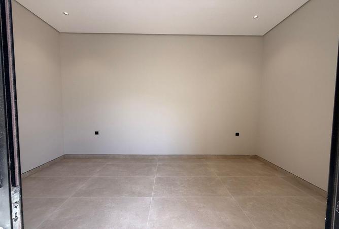 51653901 - Property Image 2
