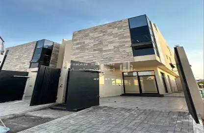 Full Floor - 5 Bedrooms - 3 Bathrooms for sale in Al Andalus - Riyadh - Ar Riyadh