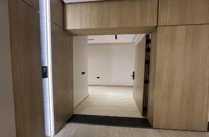 Apartment - 4 Bedrooms - 3 Bathrooms for sale in Al Munisiyah - Riyadh - Ar Riyadh