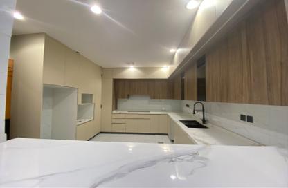 Apartment - 3 Bedrooms - 2 Bathrooms for rent in An Nuzhah - Jeddah - Makkah Al Mukarramah