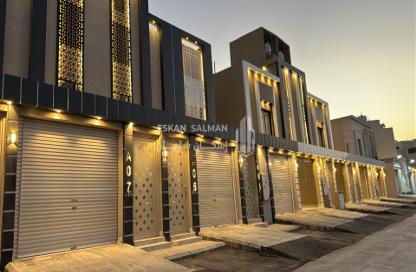 طابق كامل - 6 غرف نوم - 4 حمامات للبيع في بدر - الرياض - الرياض