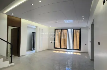 شقة - 7 غرف نوم - 4 حمامات للبيع في ذلالة - خميس مشيط - عسير