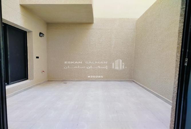 52064912 - Property Image 2